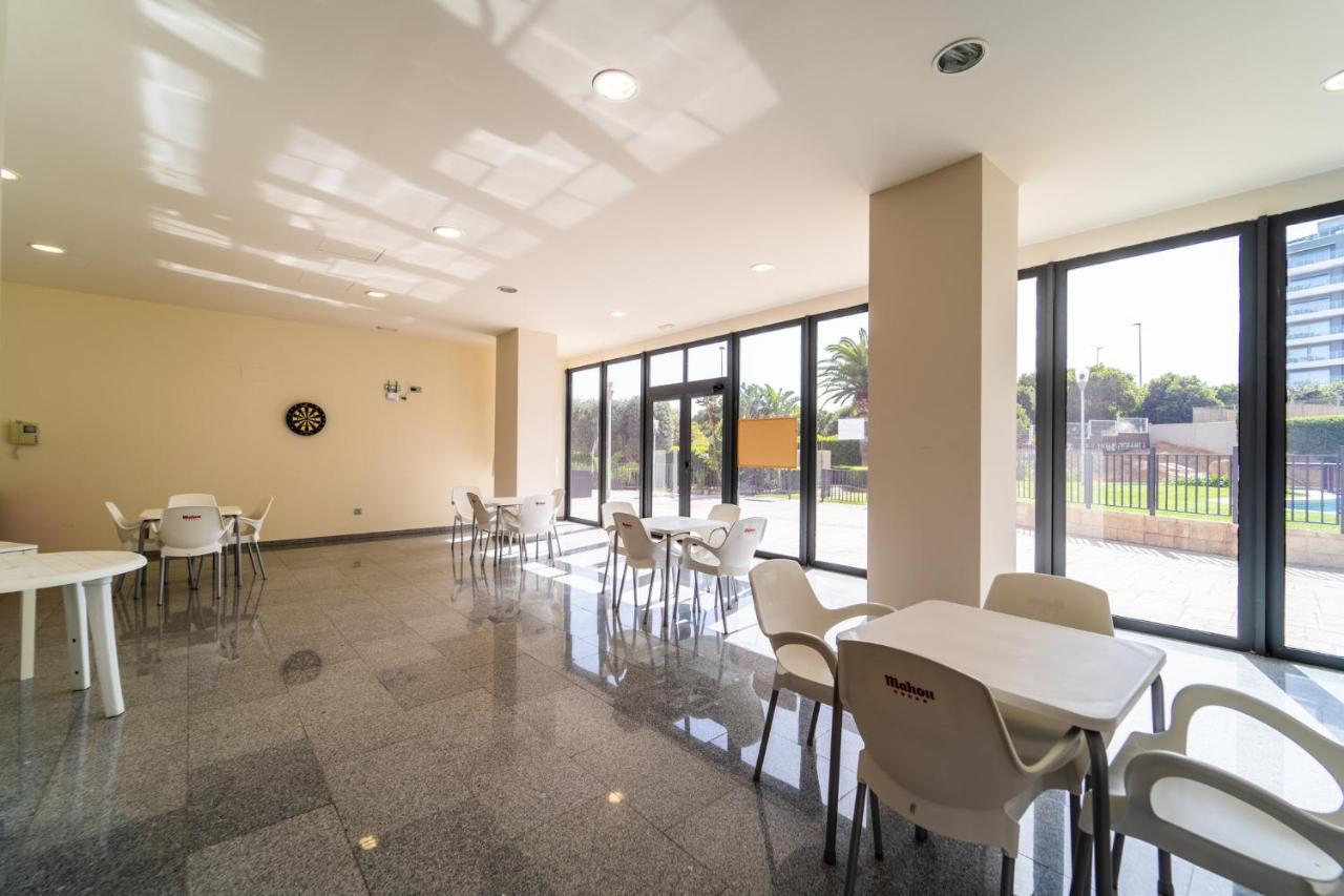 Primera Linea De Mar Con Piscina, Gimnasio Y Parking 2 Hab Y 2 Banos Villajoyosa Exterior photo